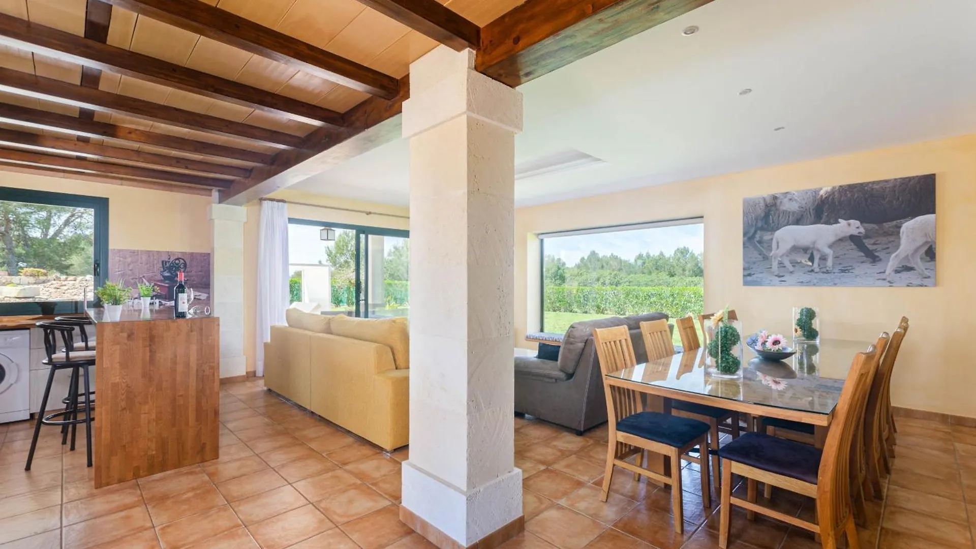 Yourhouse Romani Villa Muro 0*,